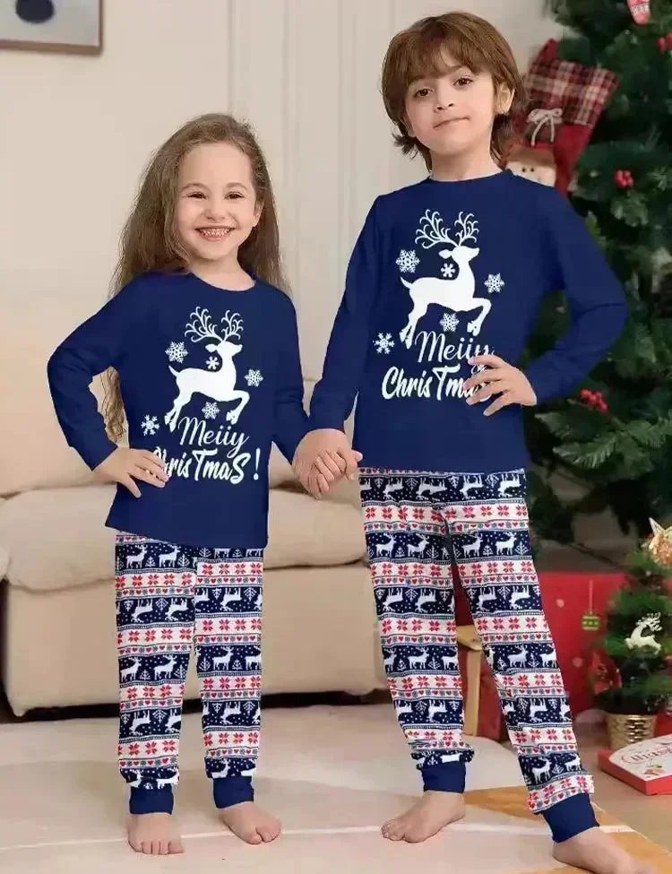 Christmas Reindeer Printed Family Matching Pajamas - Image 3