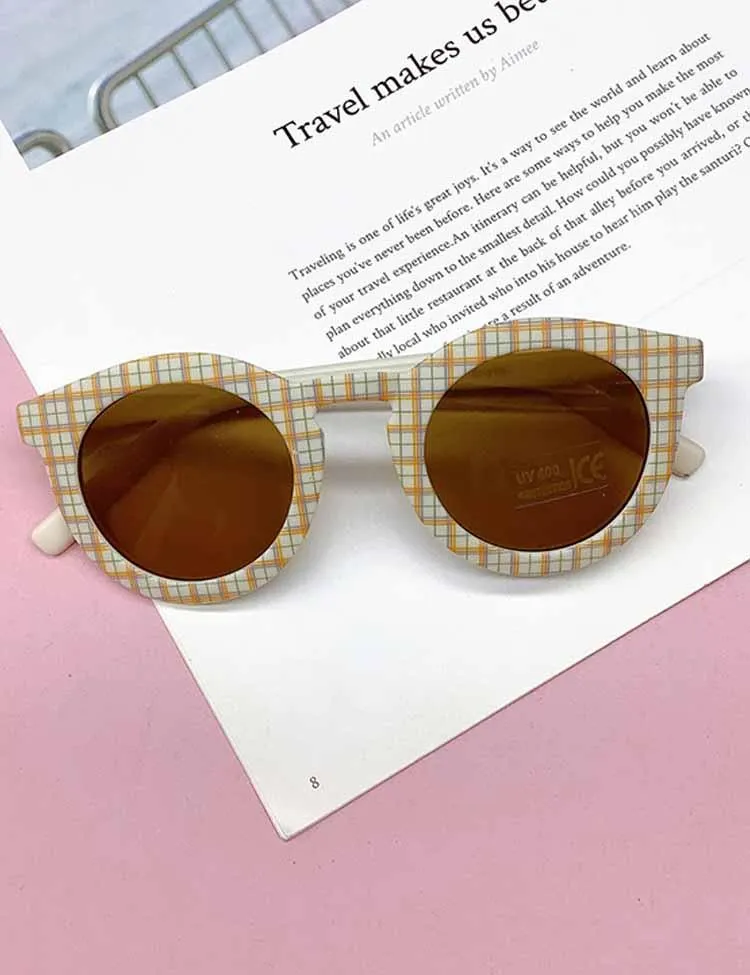 Fashion Retro Sunglasses - Image 4