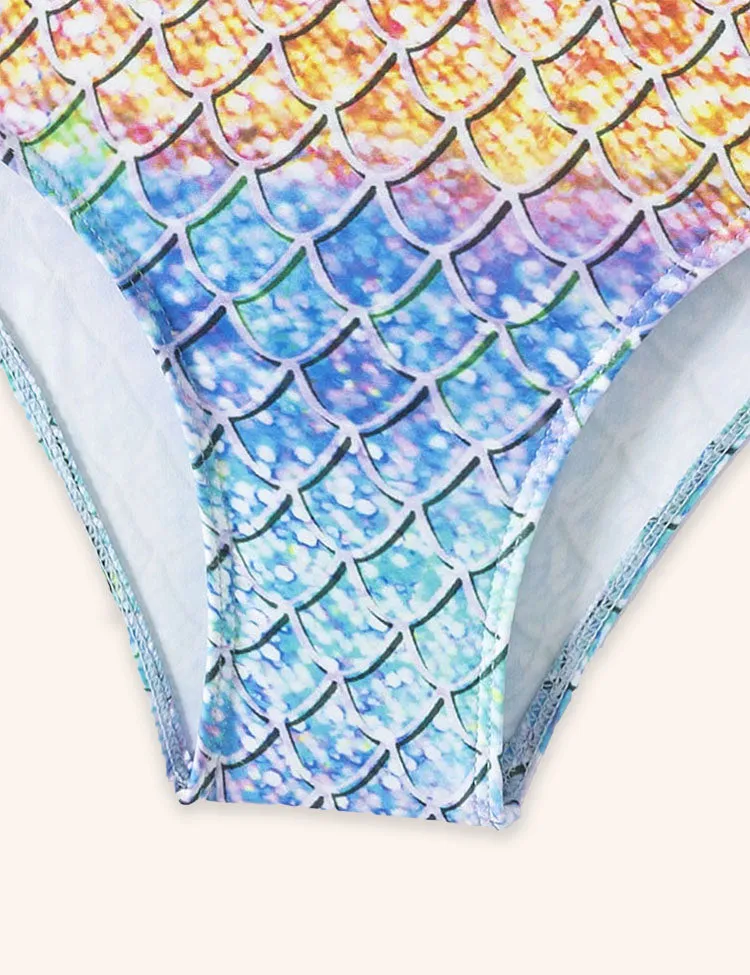 Gradual Change of Fish Scale Swimsuit - Image 3