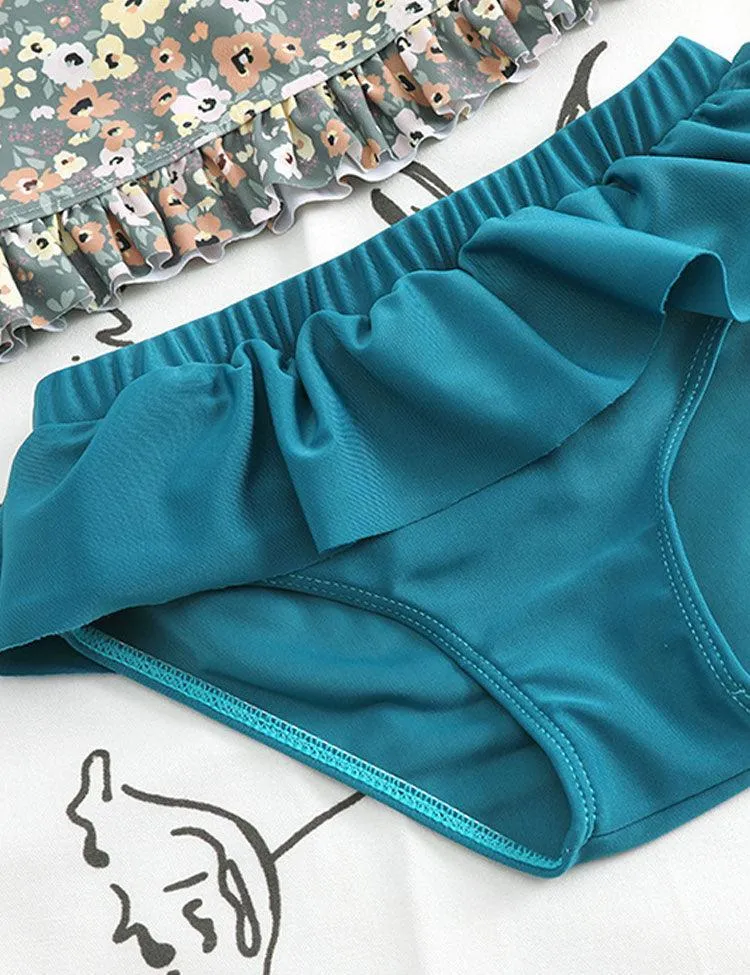 Long Sleeved Floral Split Piece Ruffled Edge Swimsuit - Image 2