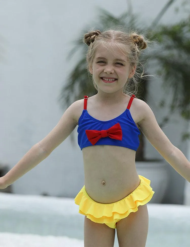 Sweet Split Swimsuit with Ruffled Edges - Image 3